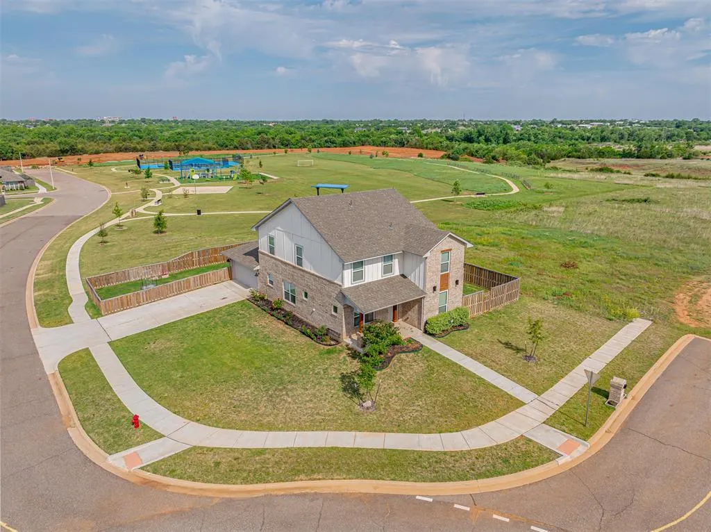 Photo 36 — 1920 Bellatona Boulevard, Norman, OK 73071