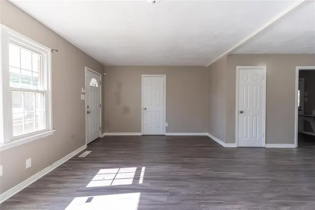 Photo 2 — 3129 NW 41st Street, Warr Acres, OK 73112