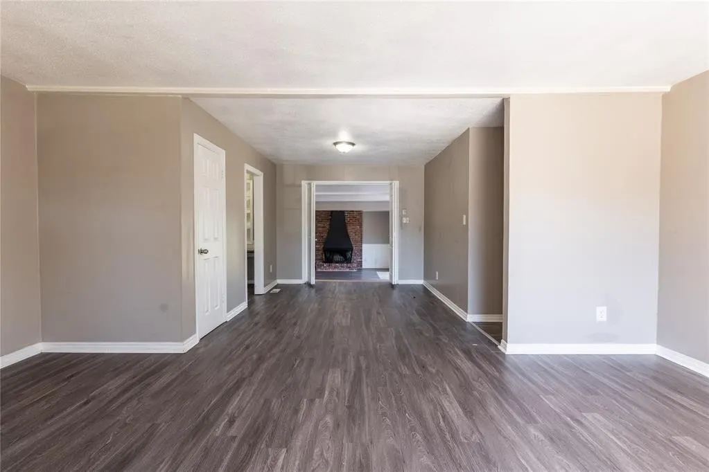 Photo 5 — 3129 NW 41st Street, Warr Acres, OK 73112