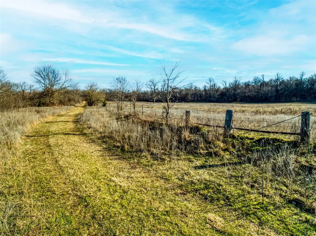 Photo 6 — 0000 E 1460 Street, Byars, OK 74831