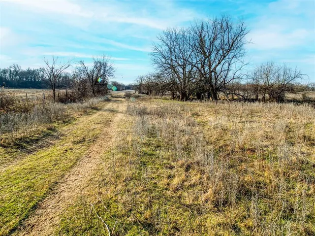 Photo 7 — 0000 E 1460 Street, Byars, OK 74831