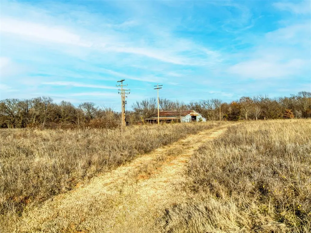 Photo 12 — 0000 E 1460 Street, Byars, OK 74831