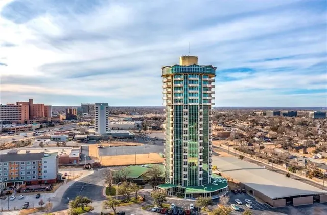 Front exterior — 5900 Mosteller Drive Drive 102, Oklahoma City, OK 73112