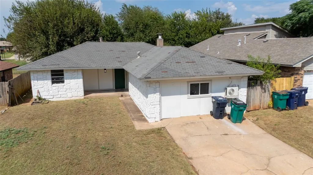 Photo 2 — 3317 SE 57th Street, Oklahoma City, OK 73135