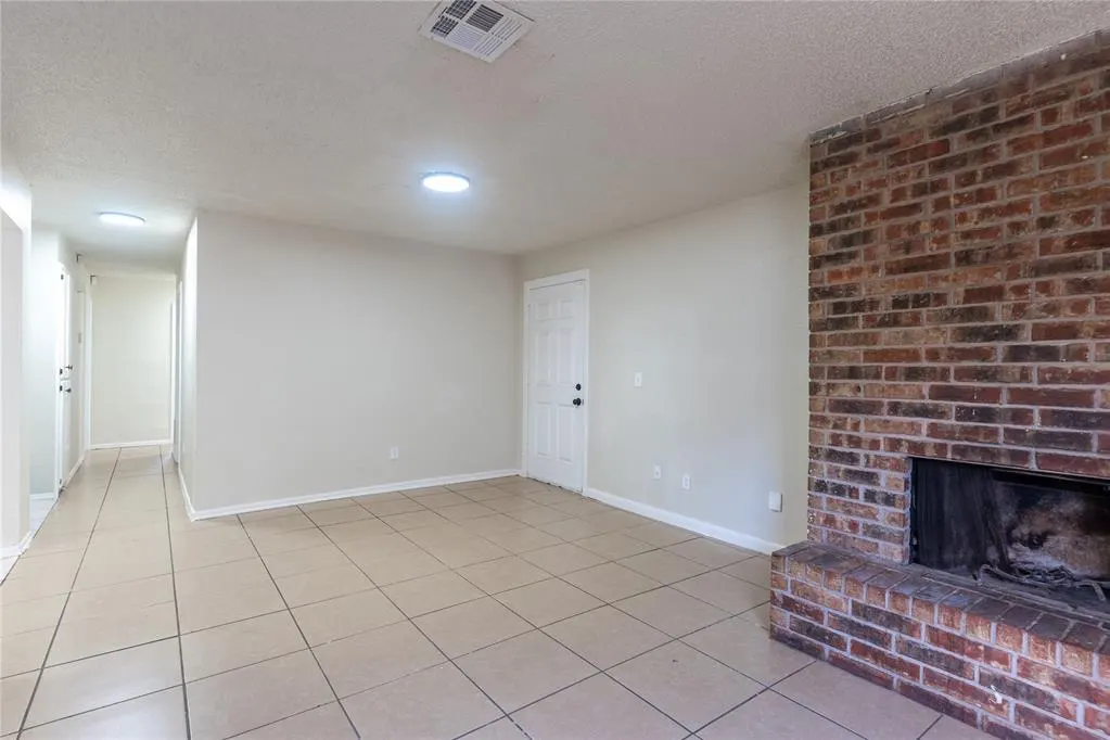 Photo 6 — 3317 SE 57th Street, Oklahoma City, OK 73135