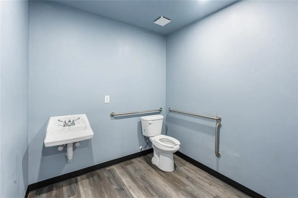Photo 10 — 7624 NW 79th Place, Oklahoma City, OK 73132