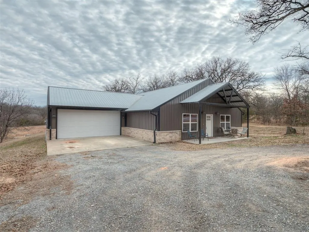 Photo 3 — 110 Longbranch Road, Tecumseh, OK 74873