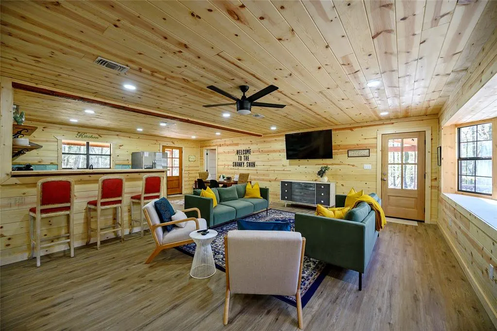Photo 4 — 180 Johnboat Lane, Broken Bow, OK 74728