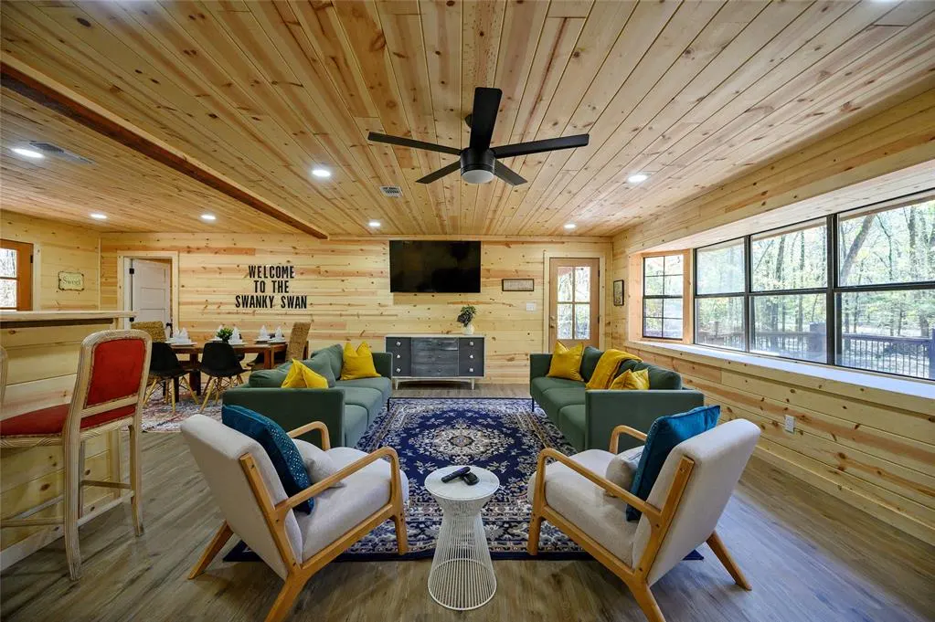 Photo 5 — 180 Johnboat Lane, Broken Bow, OK 74728