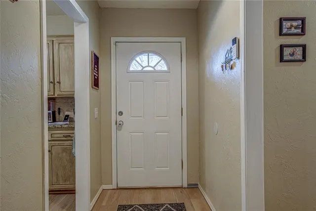 Photo 4 — 2509 Cedar Park Drive, Oklahoma City, OK 73120