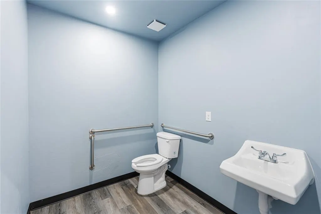 Photo 32 — 7612 NW 79th Place, Oklahoma City, OK 73132