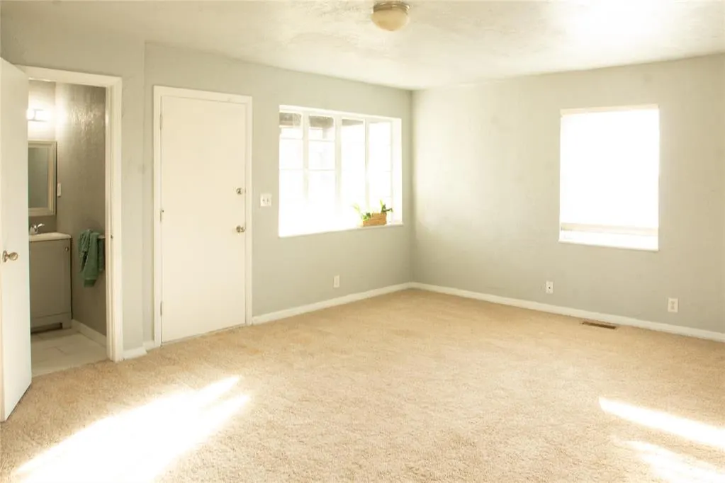 Photo 12 — 3315 N Villa Avenue, Oklahoma City, OK 73114