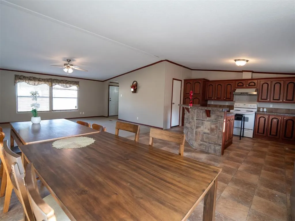 Photo 10 — 213 S 2nd Street, Byars, OK 74831