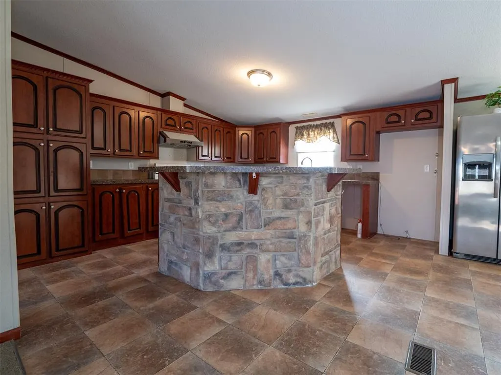 Photo 12 — 213 S 2nd Street, Byars, OK 74831