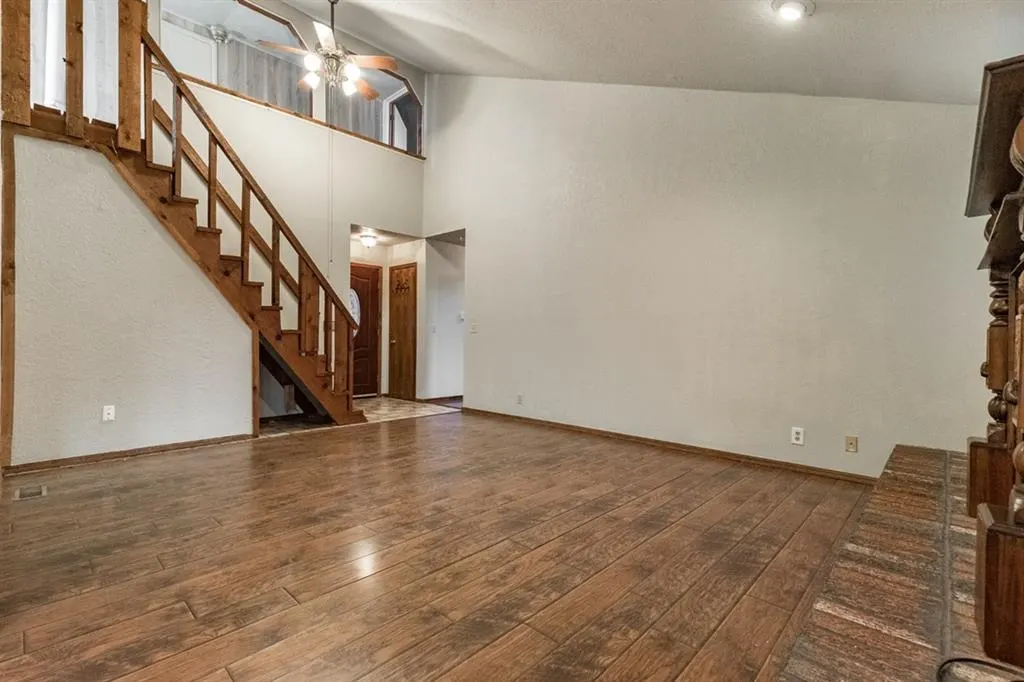 Photo 2 — 1251 Kingston Road, Norman, OK 73071