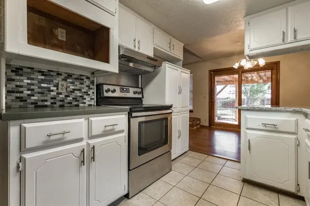 Photo 5 — 1251 Kingston Road, Norman, OK 73071