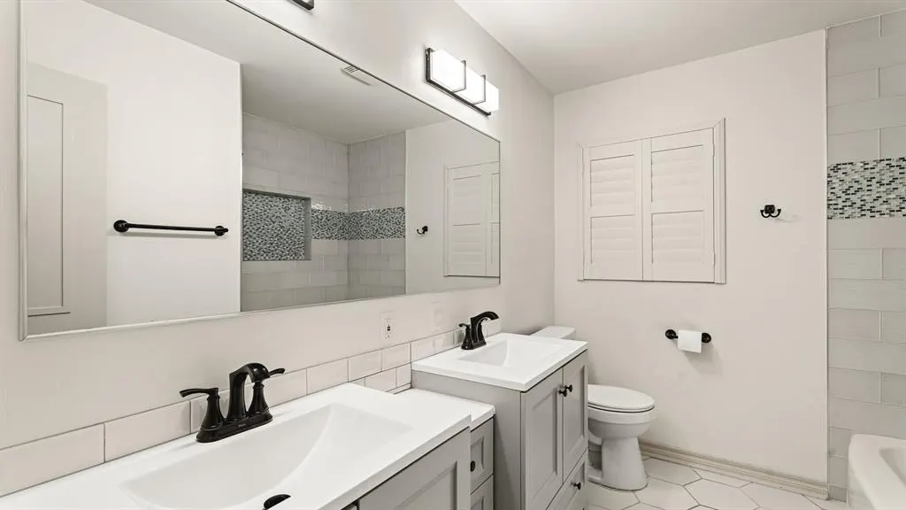 Photo 34 — 4200 N Harvey Parkway, Oklahoma City, OK 73118