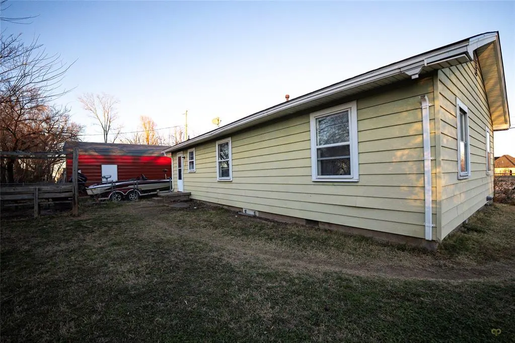 Photo 7 — 3406 N Market Avenue, Shawnee, OK 74804