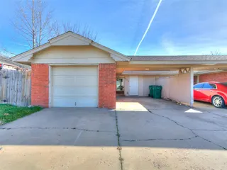 Sold home at 1914 N Moulton Court