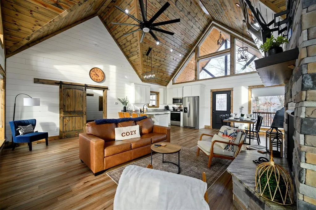 Photo 10 — 862 Hickory Post Road, Broken Bow, OK 74728