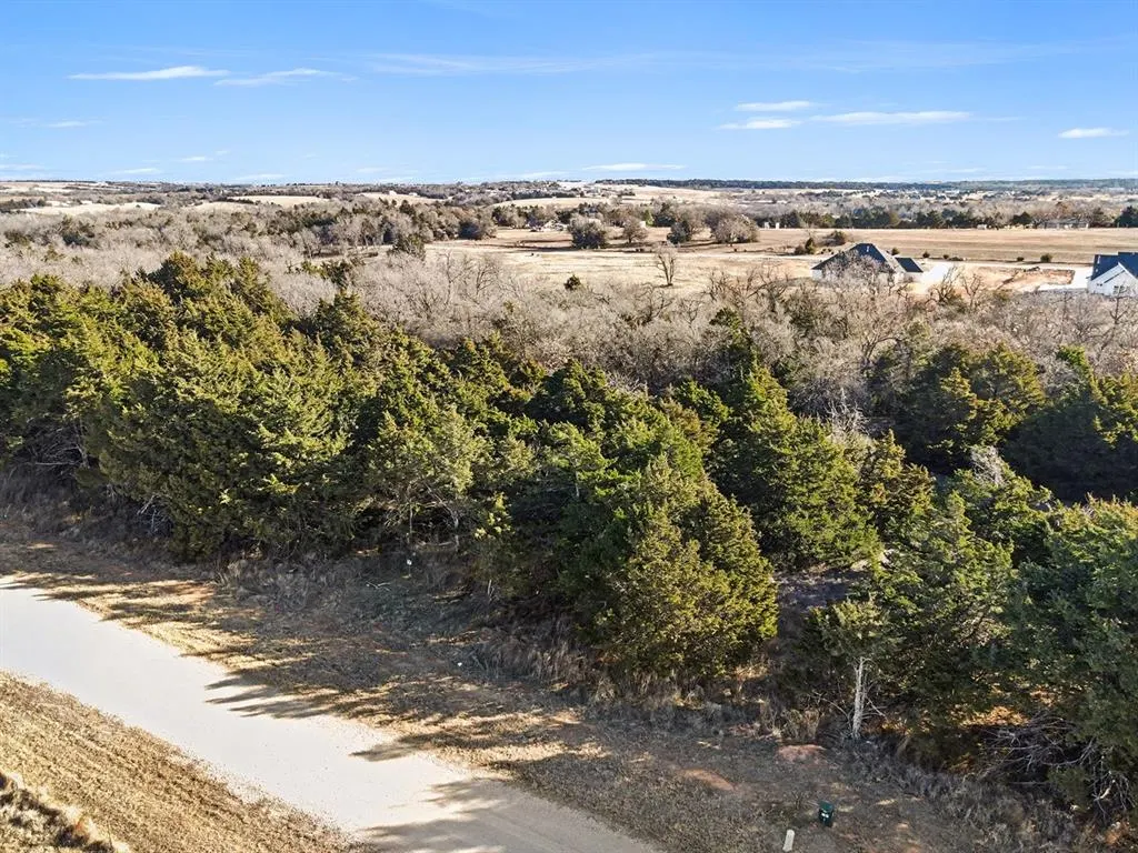 Photo 16 — 1060 Creekside Trail, Guthrie, OK 73044