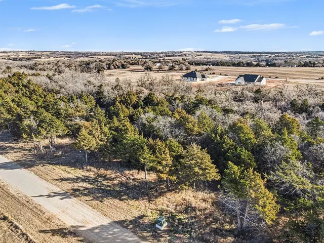 Photo 4 — 1101 Creekside Trail, Guthrie, OK 73044