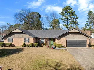 Sold home at 715 SE Avenue M