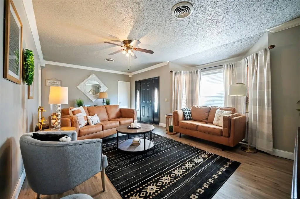 Photo 5 — 715 SE Avenue M, Idabel, OK 74745