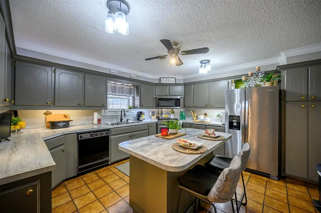 Photo 10 — 715 SE Avenue M, Idabel, OK 74745