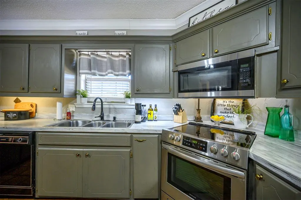 Photo 12 — 715 SE Avenue M, Idabel, OK 74745