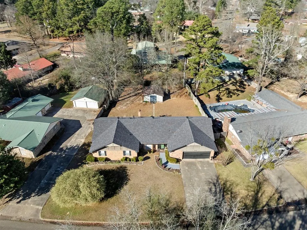 Photo 38 — 715 SE Avenue M, Idabel, OK 74745