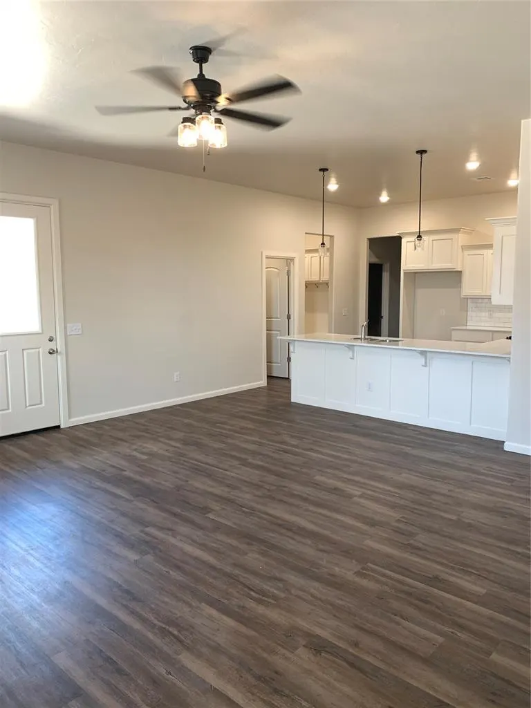 Photo 4 — 3215 Enclave Place, Norman, OK 73072