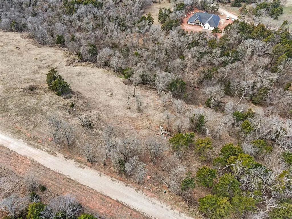 Photo 17 — 981 Meadow park Road, Guthrie, OK 73044