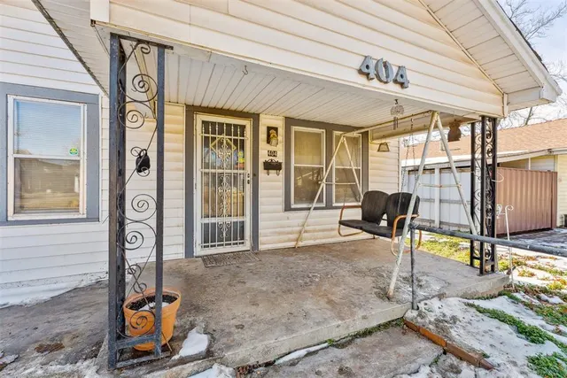 Photo 4 — 404 SW 38th Street, Oklahoma City, OK 73109