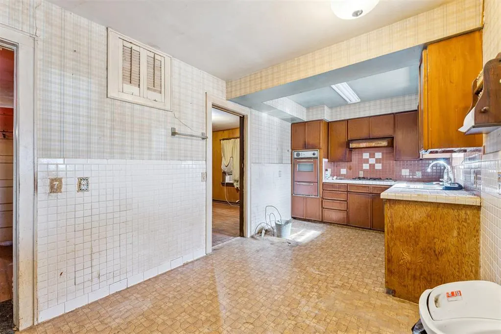 Photo 14 — 404 SW 38th Street, Oklahoma City, OK 73109