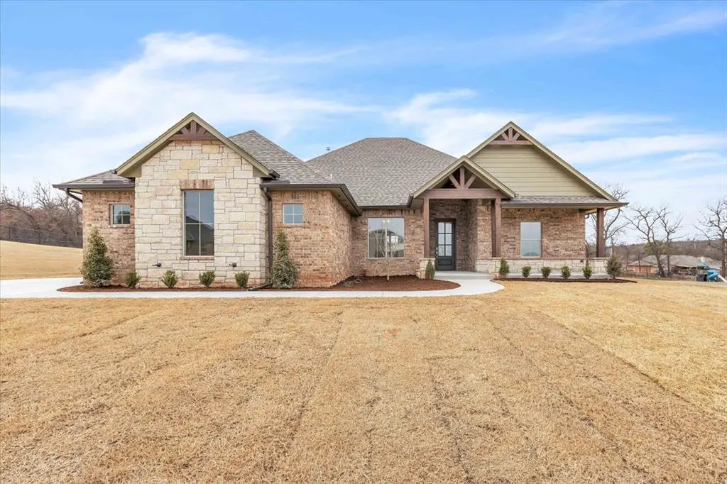 Front exterior — 7617 Leoma Lane, Oklahoma City, OK 73150