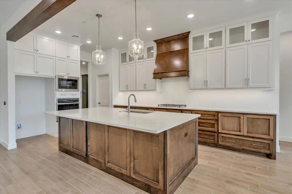 Photo 6 — 7617 Leoma Lane, Oklahoma City, OK 73150