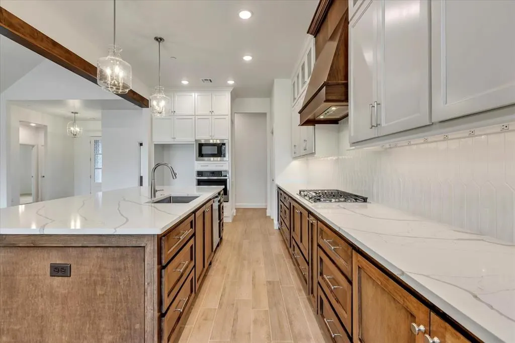 Photo 7 — 7617 Leoma Lane, Oklahoma City, OK 73150