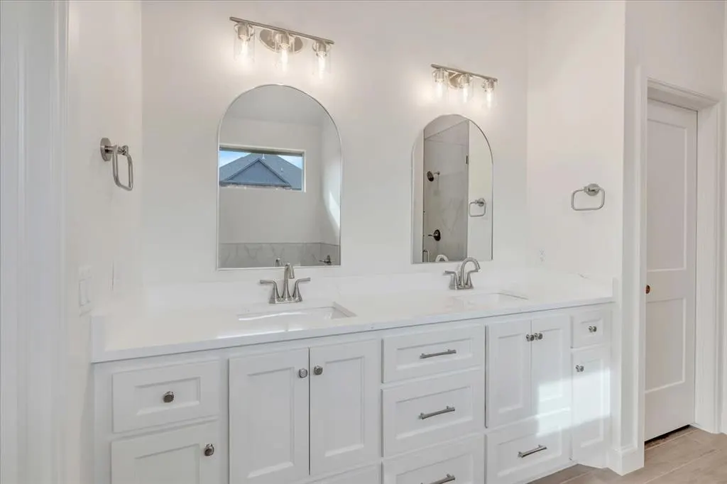 Photo 11 — 7617 Leoma Lane, Oklahoma City, OK 73150