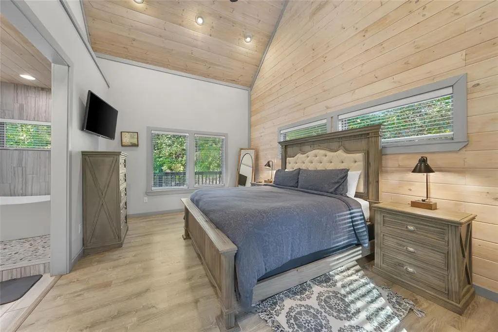 Photo 16 — 779 N Lukfata Trail Road, Broken Bow, OK 74728