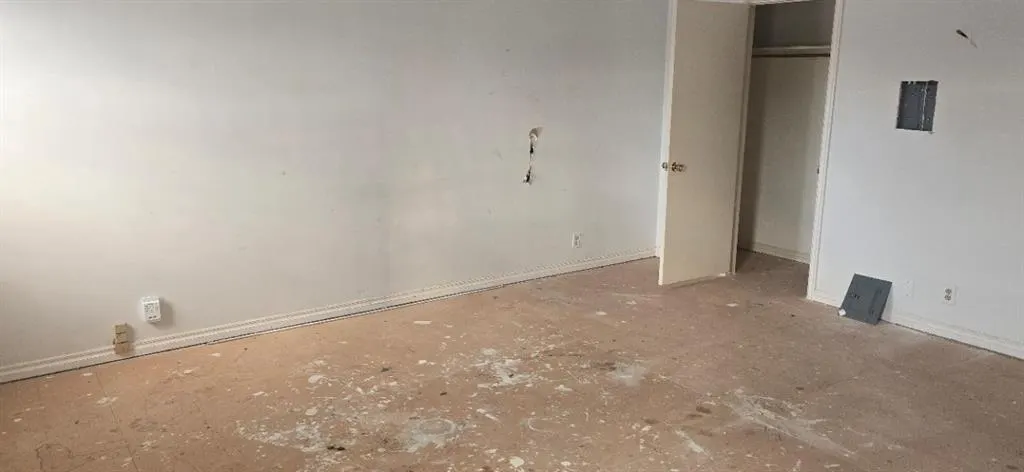 Photo 7 — 6341 Glenbrook Court, Oklahoma City, OK 73118