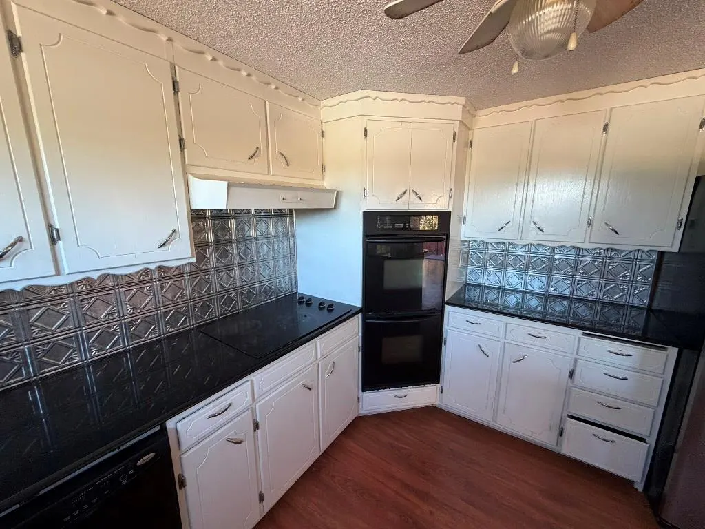 Photo 8 — 324 Avenue N, Beaver, OK 73932