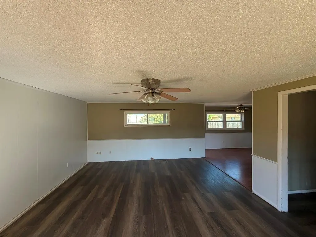 Photo 10 — 324 Avenue N, Beaver, OK 73932
