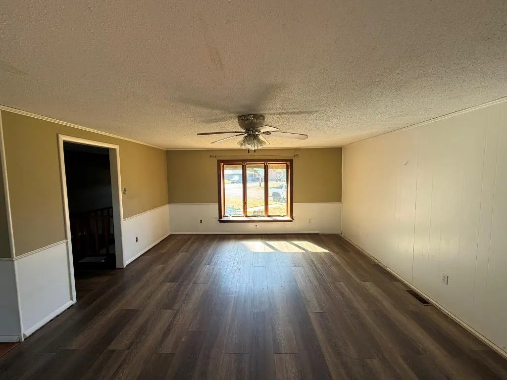 Photo 12 — 324 Avenue N, Beaver, OK 73932