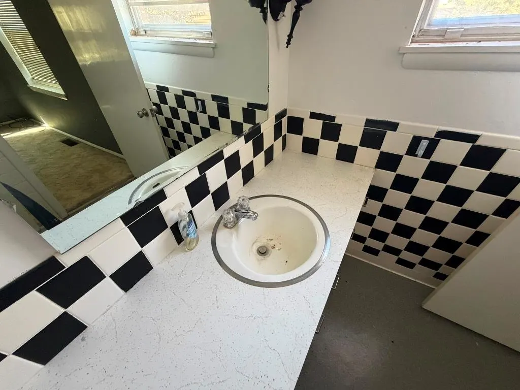 Photo 20 — 324 Avenue N, Beaver, OK 73932