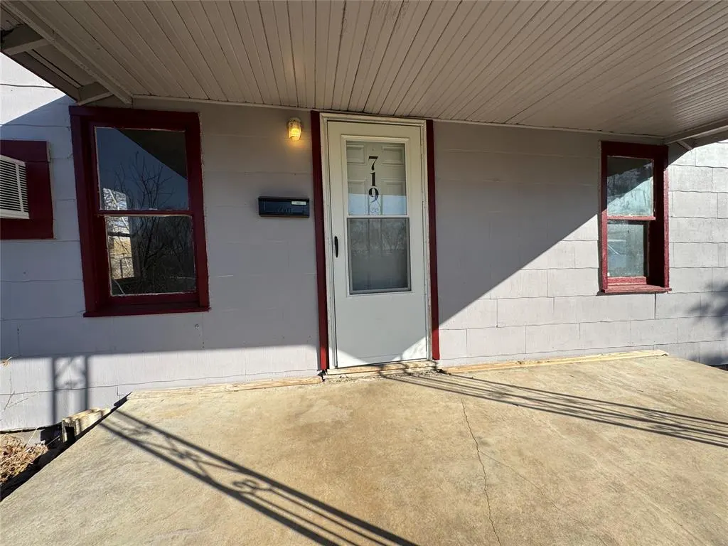 Photo 4 — 719 N Pennsylvania Avenue, Shawnee, OK 74801
