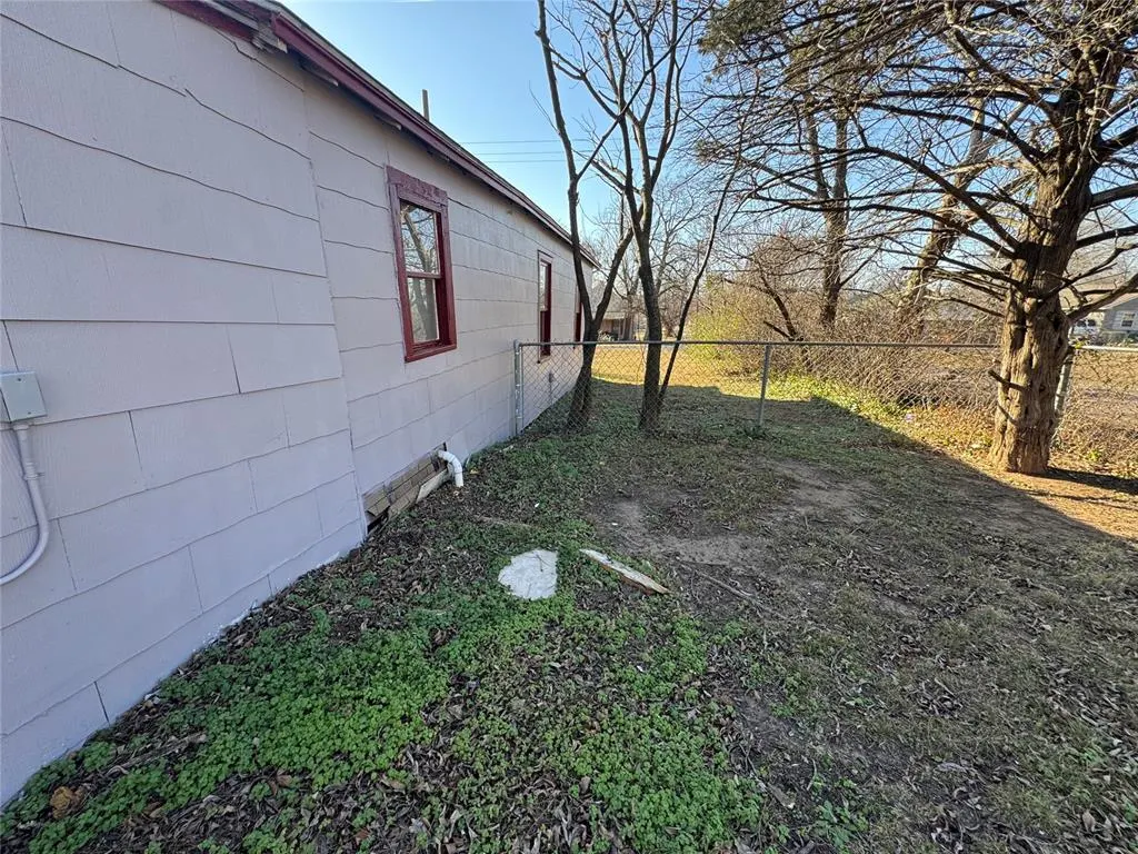 Photo 32 — 719 N Pennsylvania Avenue, Shawnee, OK 74801