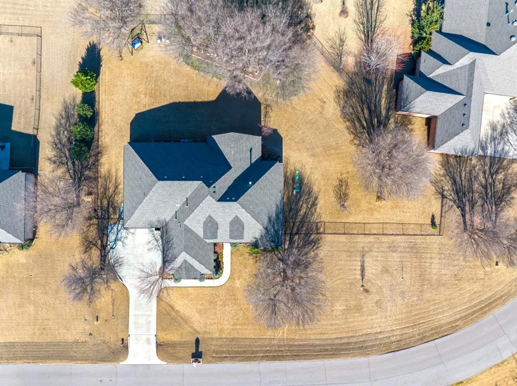 Photo 6 — 2111 NW 37th Street, Newcastle, OK 73065