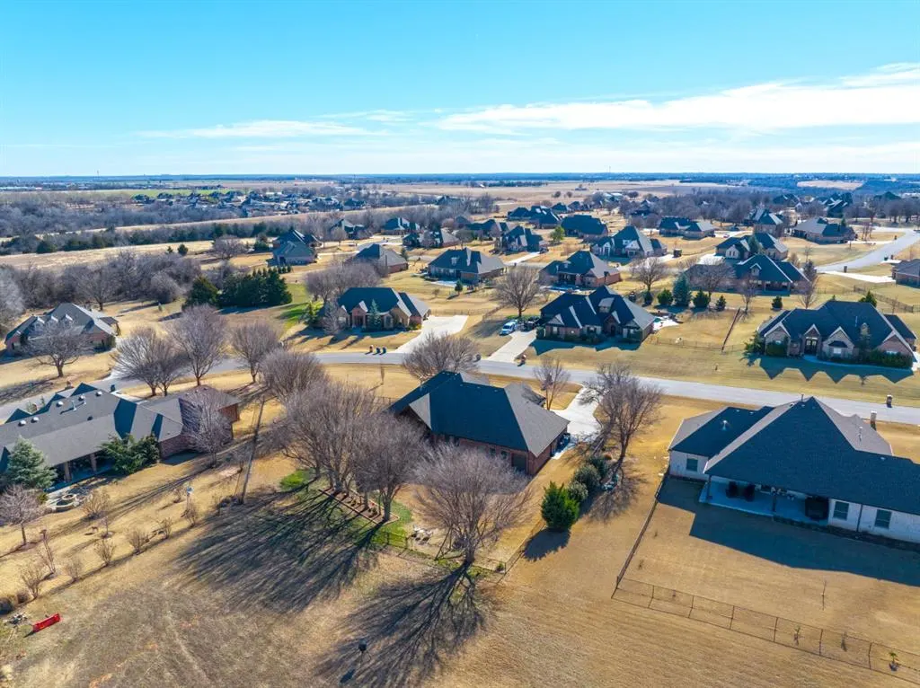 Photo 7 — 2111 NW 37th Street, Newcastle, OK 73065