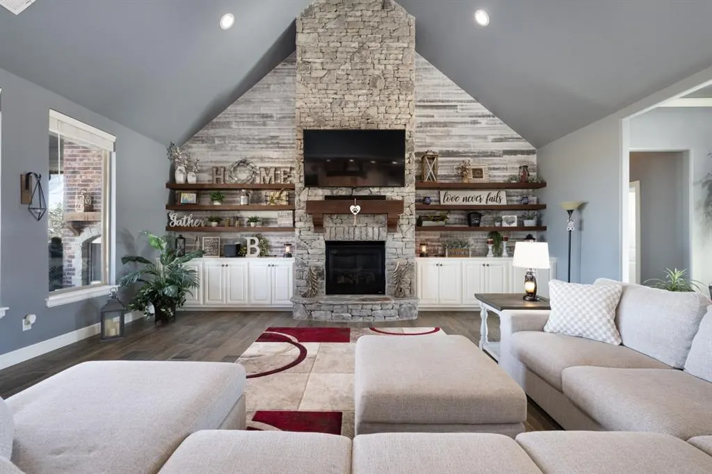 Photo 11 — 2111 NW 37th Street, Newcastle, OK 73065